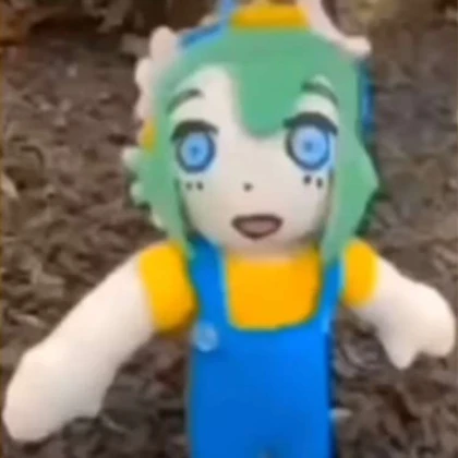 courtney plush but with battery